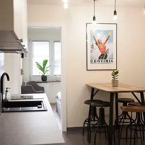 Chmielna - Center Apartment