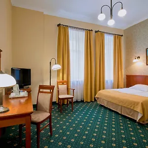 Hotel Hetman, Varsóvia